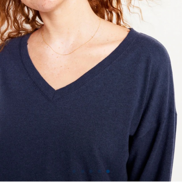 NWT OLD NAVY SoSoft Lite Loose V-Neck Sweater Volcanic Glass SIZE MEDIUM - Picture 5 of 6